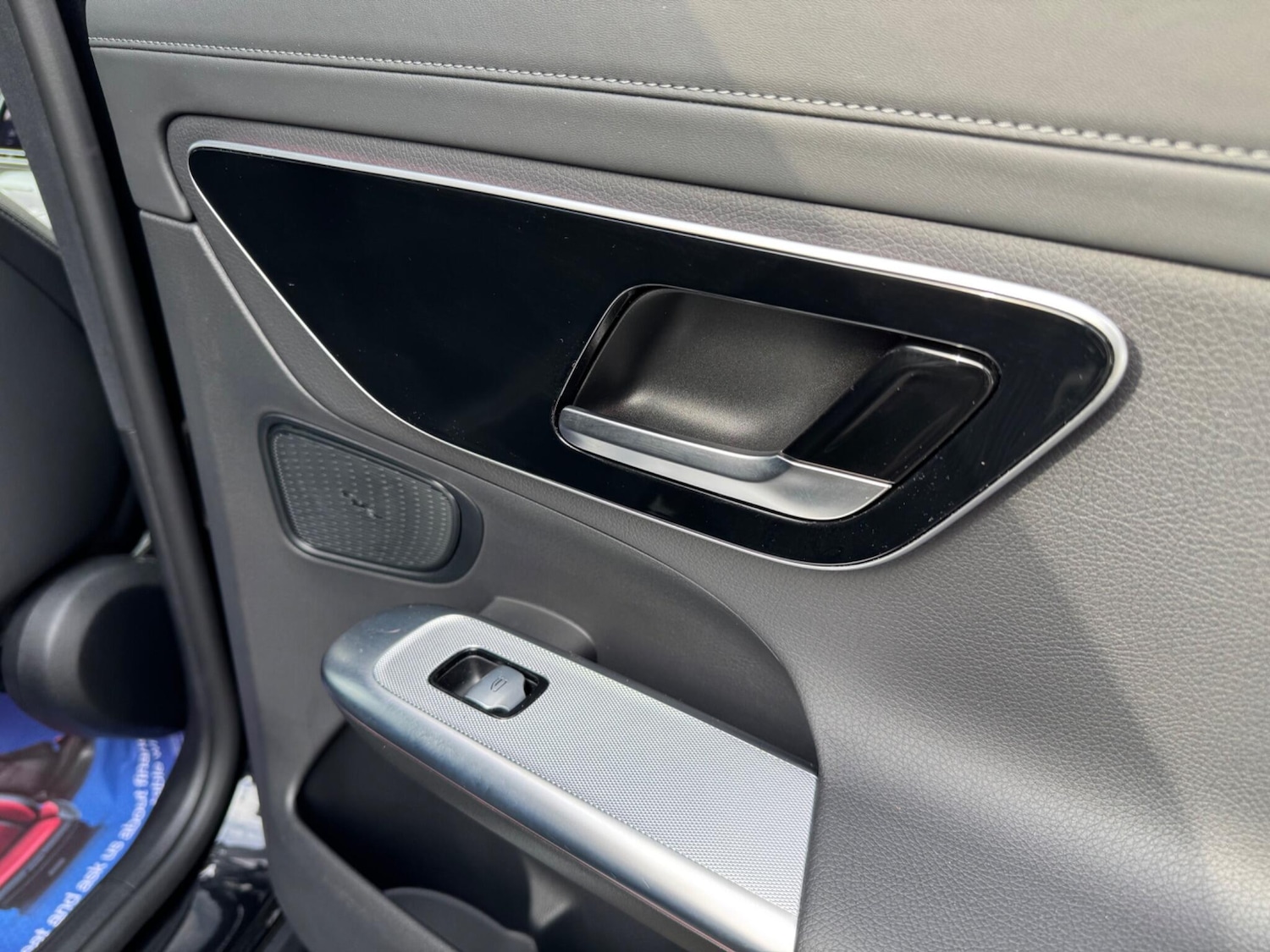 Used Mercedes-Benz GLC 2023 for sale - 76990065: Photo 41