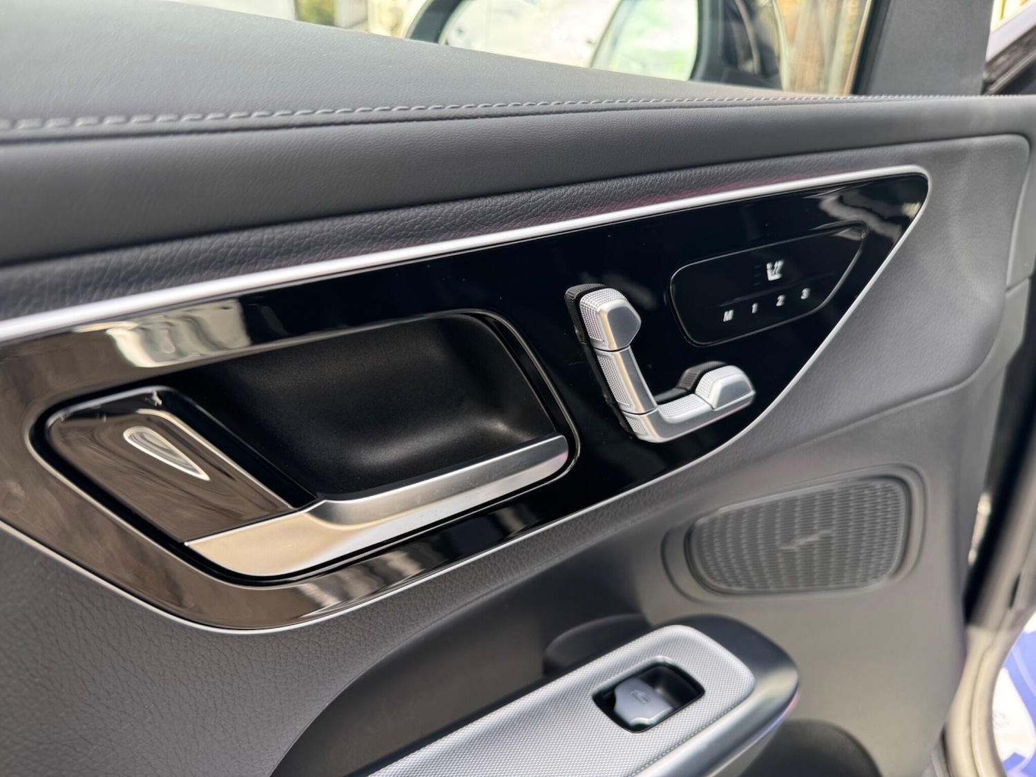 Used Mercedes-Benz GLC 2023 for sale - 76990065: Photo 46