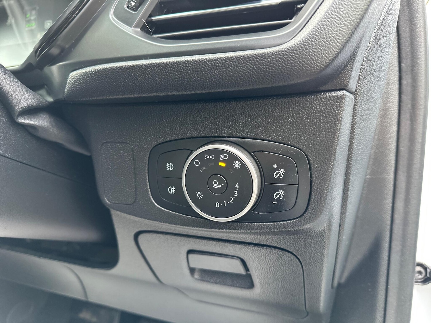 Used Ford Focus 2020 for sale - 77537538: Photo 23