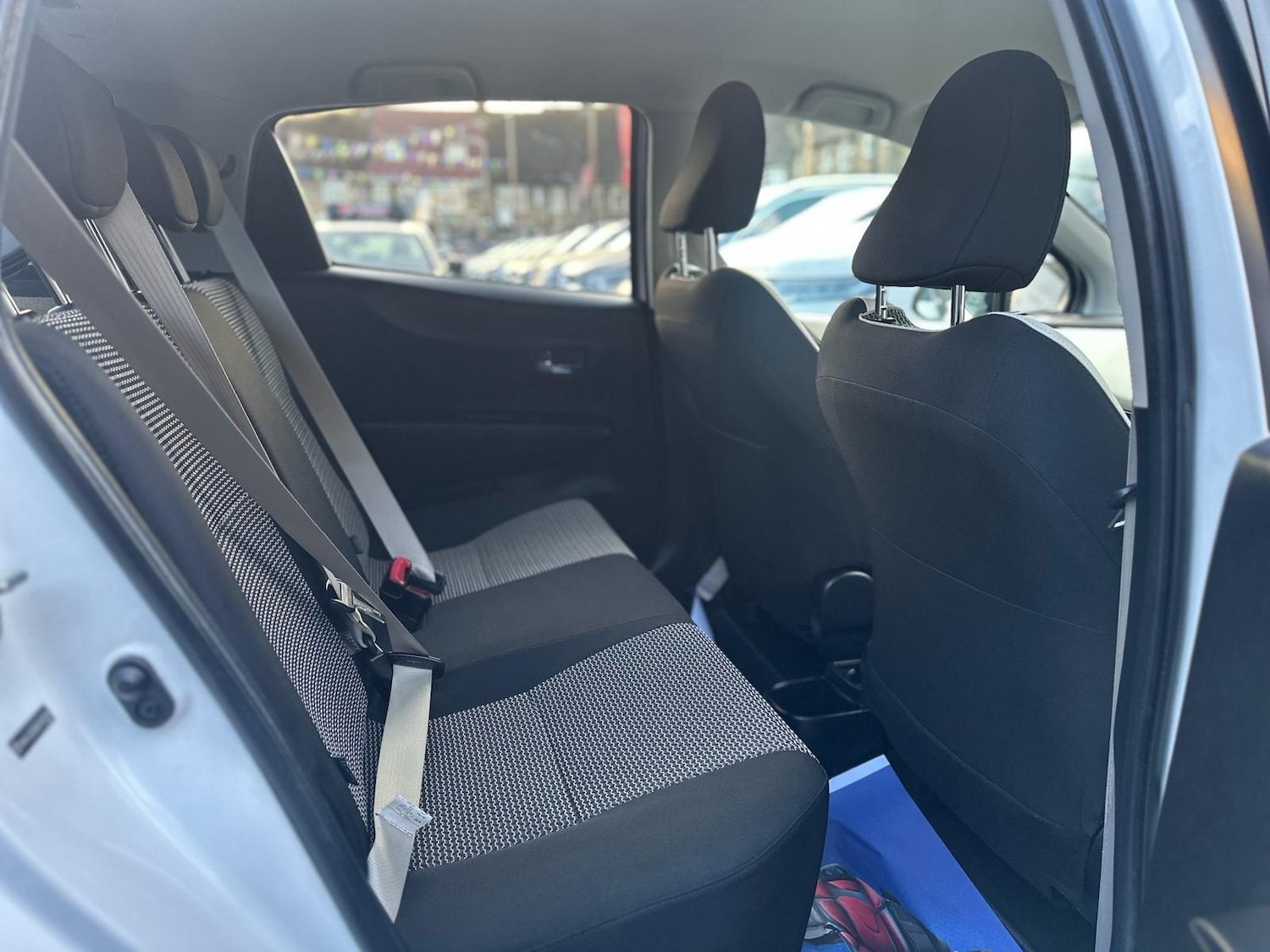 Used Toyota Yaris 2014 for sale - 76753042: Photo 18