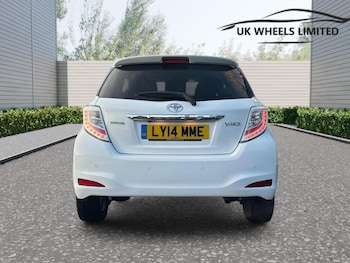 Used Toyota Yaris 2014 for sale - 76753042: Photo