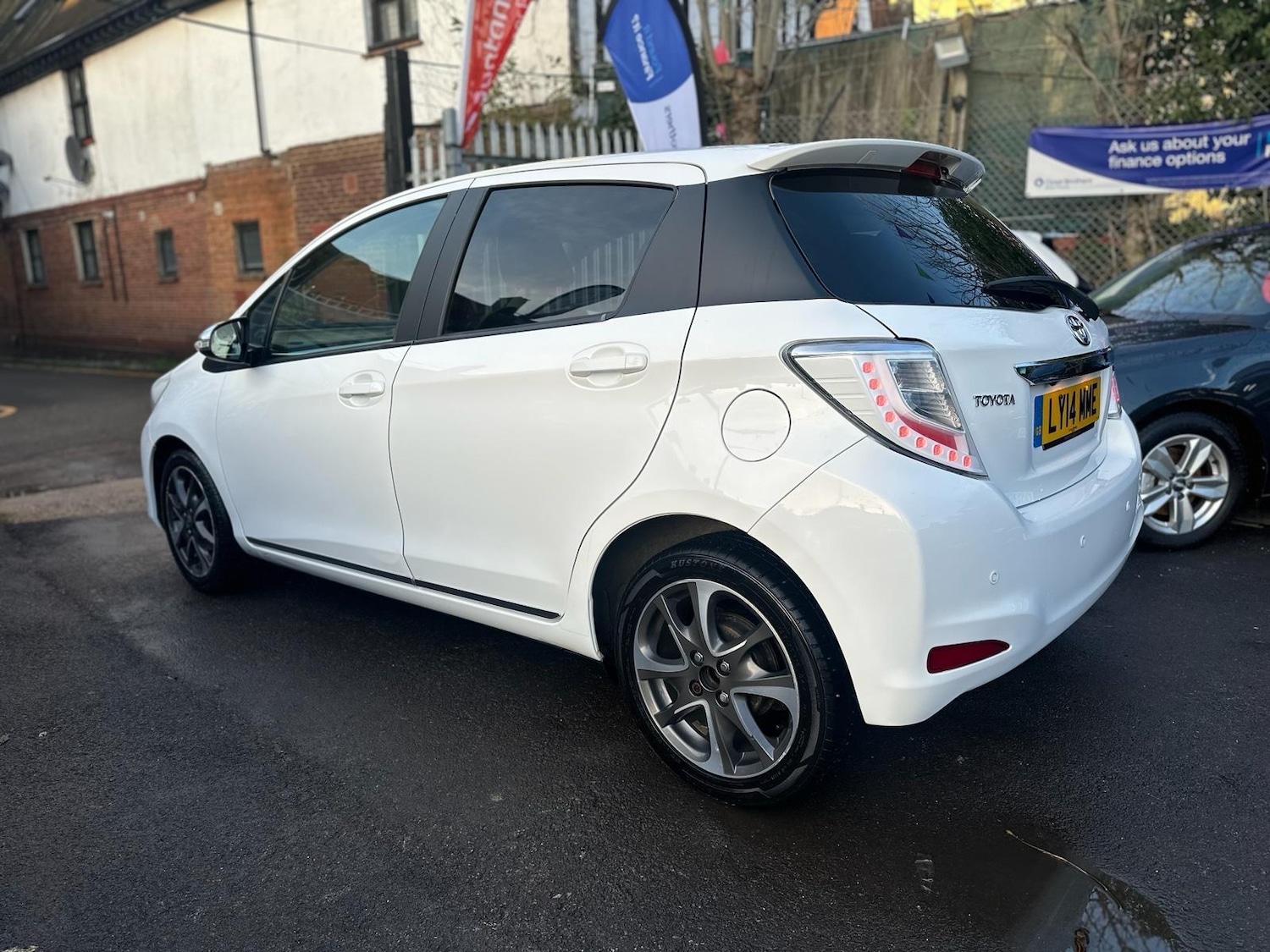 Used Toyota Yaris 2014 for sale - 76753042: Photo 9