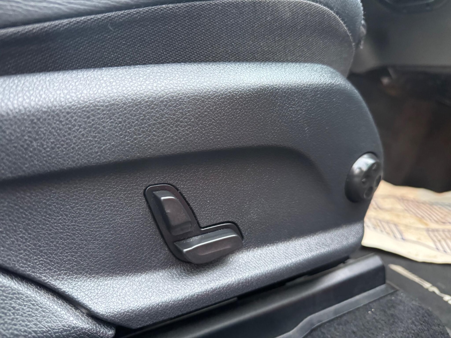 Used Mercedes-Benz GLC 2022 for sale - 76511765: Photo 21