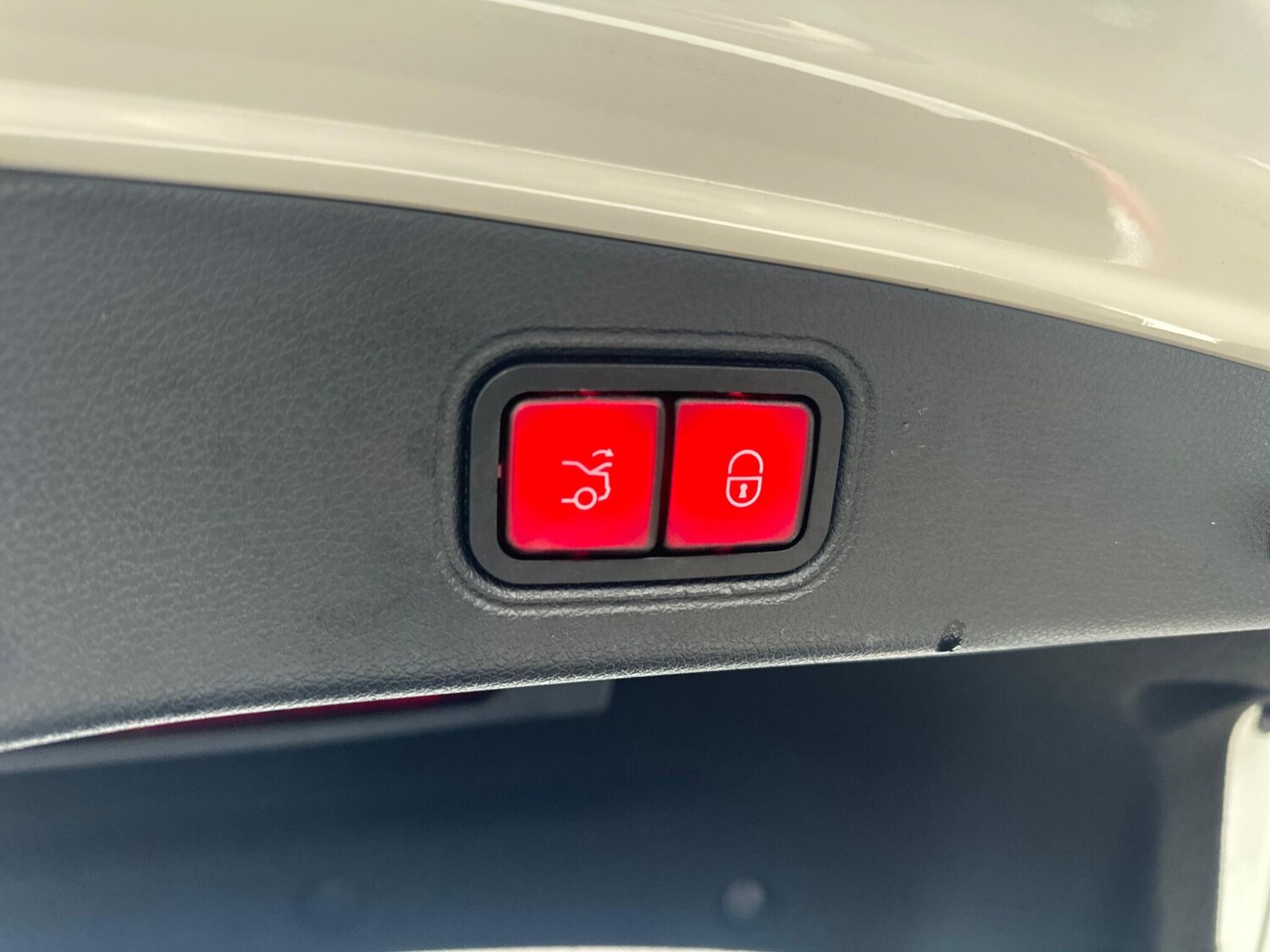 Used Mercedes-Benz E Class for sale - 77658790: Photo 29