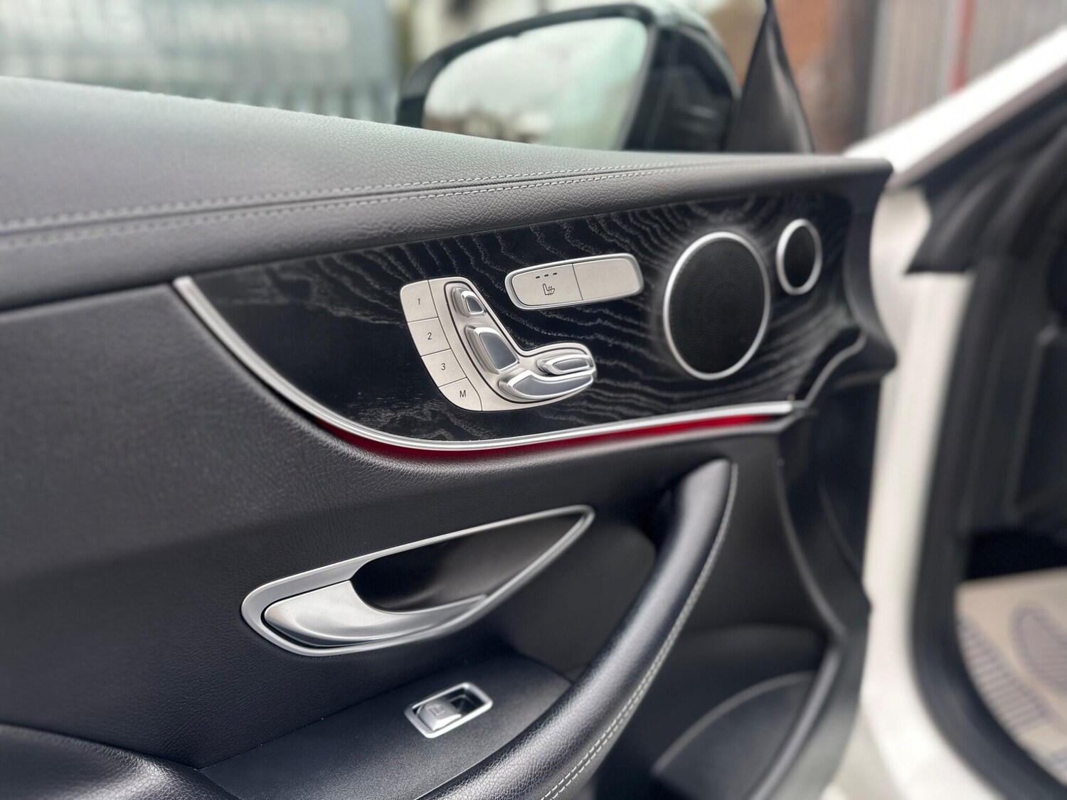 Used Mercedes-Benz E Class for sale - 77658790: Photo 30