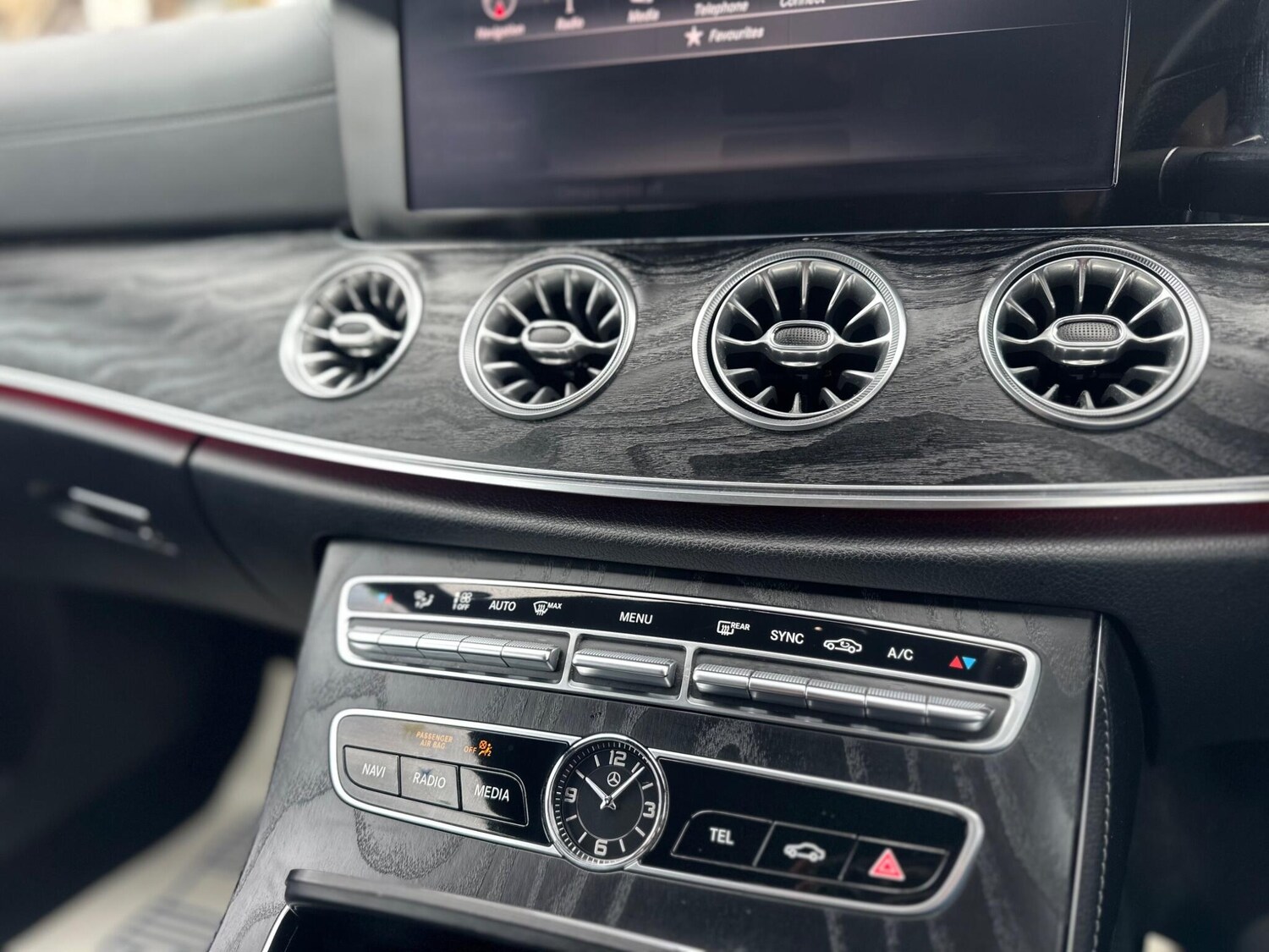 Used Mercedes-Benz E Class for sale - 77658790: Photo 34