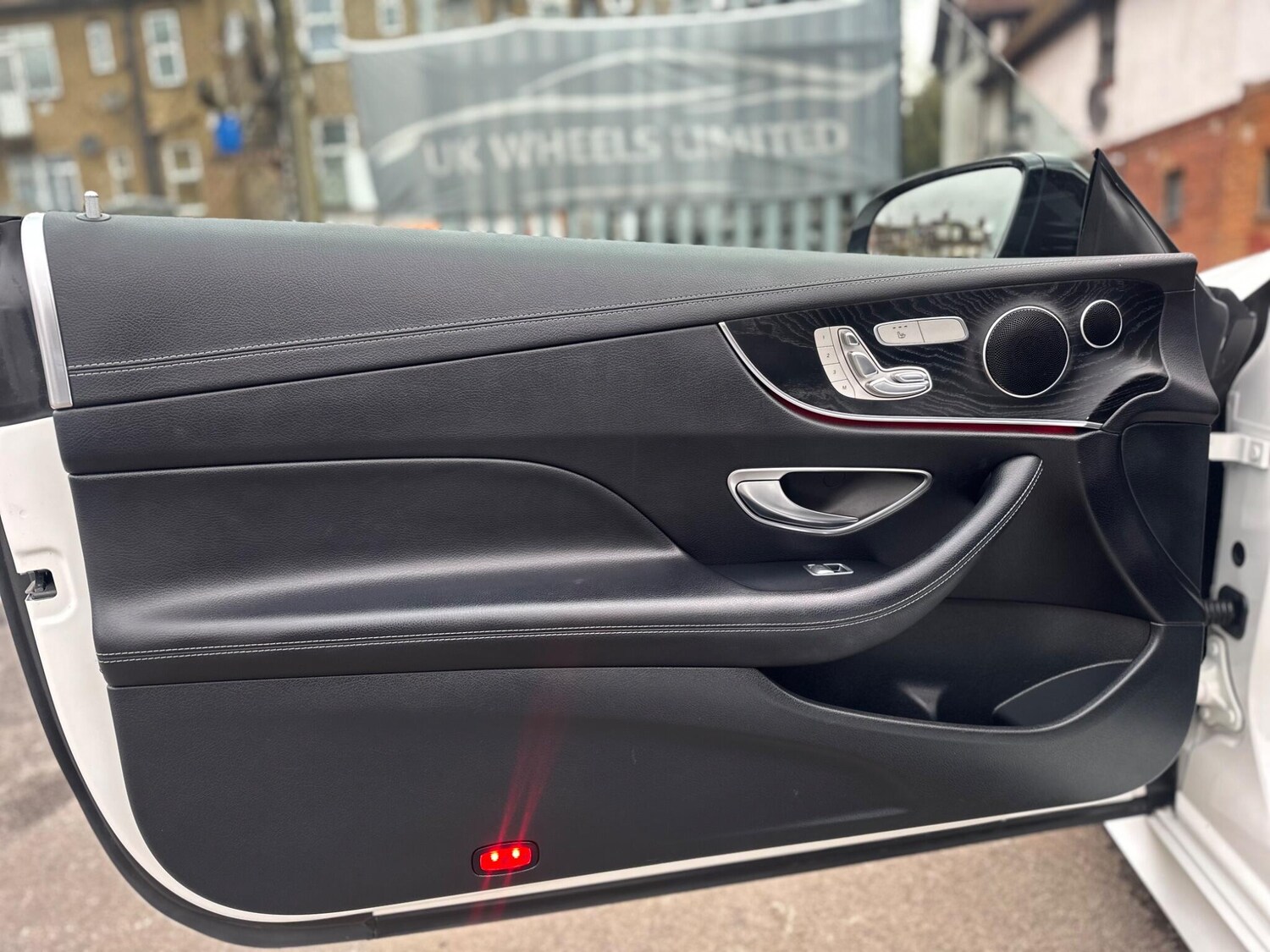 Used Mercedes-Benz E Class for sale - 77658790: Photo 36