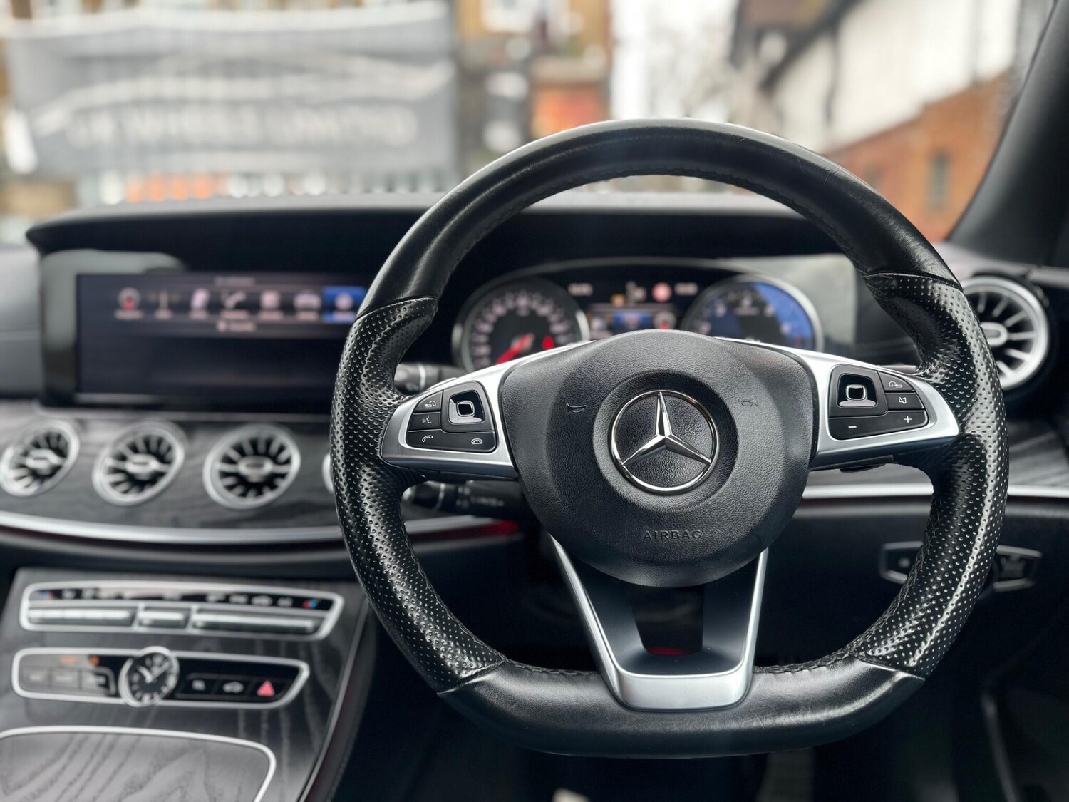 Used Mercedes-Benz E Class for sale - 77658790: Photo 49