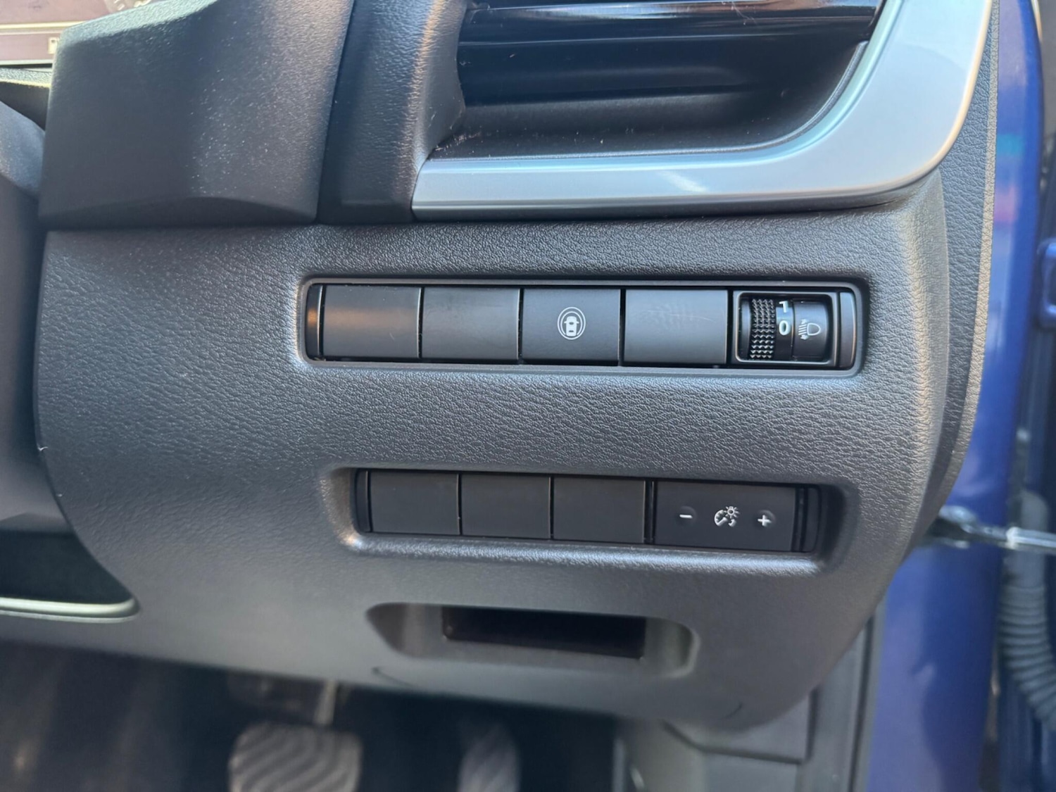 Used Nissan X-Trail 2023 for sale - 77015677: Photo 29