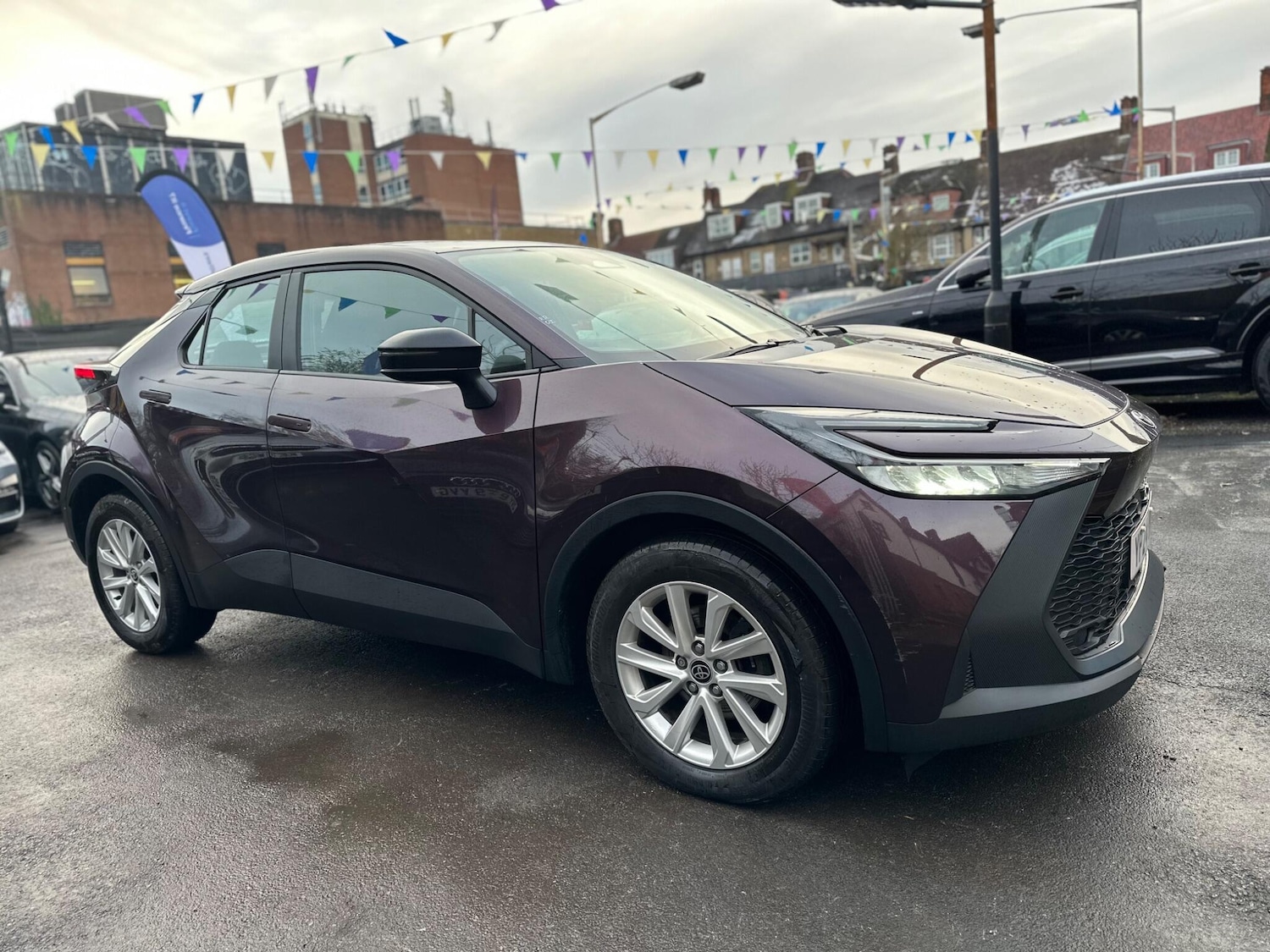Used Toyota C-HR 2024 for sale - 77120410: Photo 10