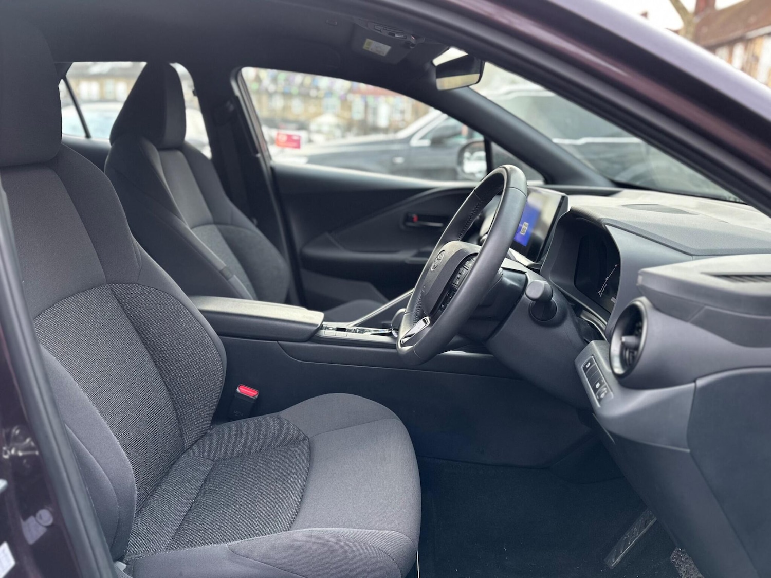 Used Toyota C-HR 2024 for sale - 77120410: Photo 16