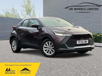 Used Toyota C-HR 2024 for sale - 77120410: Photo