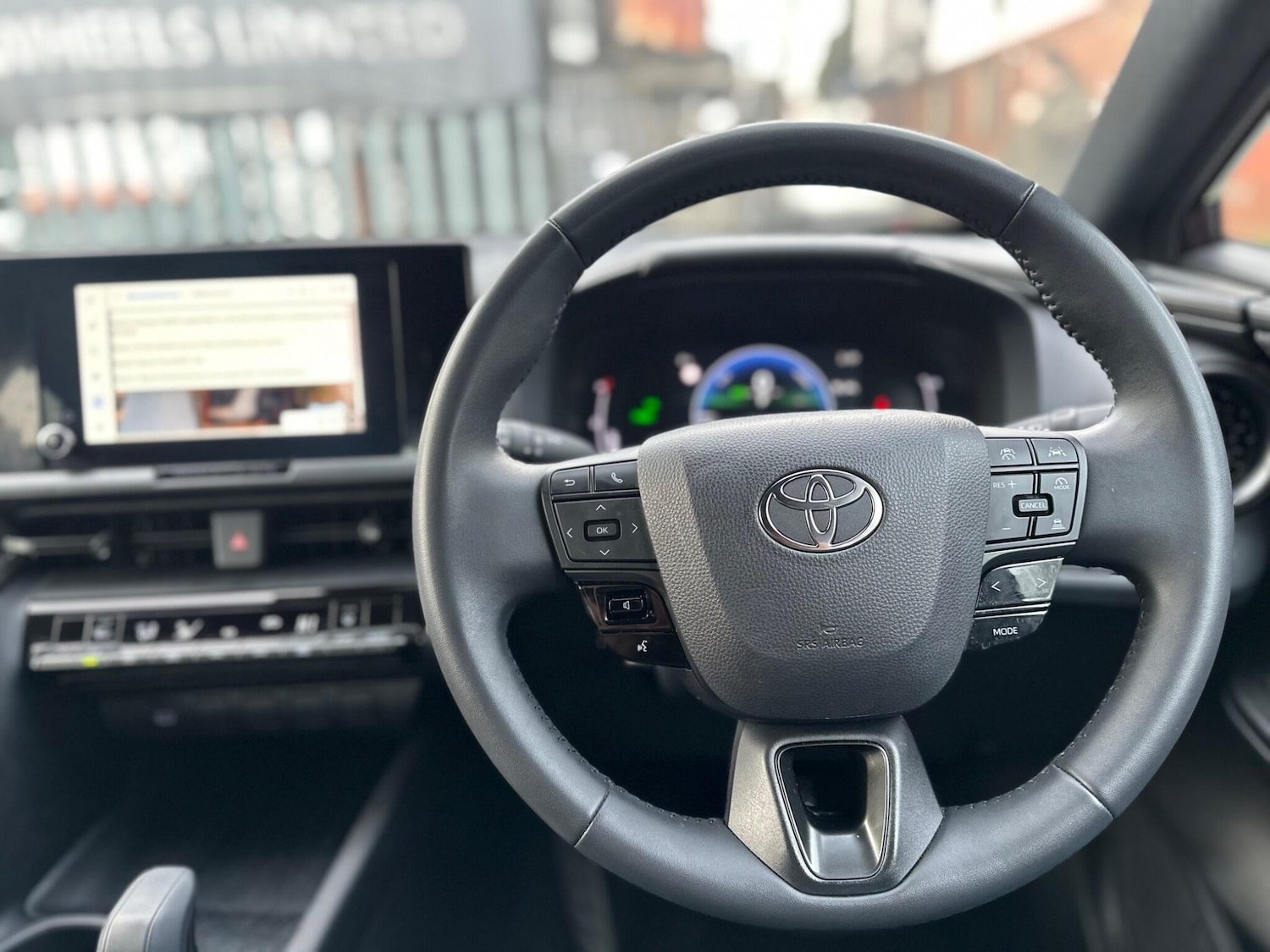 Used Toyota C-HR 2024 for sale - 77120410: Photo 22