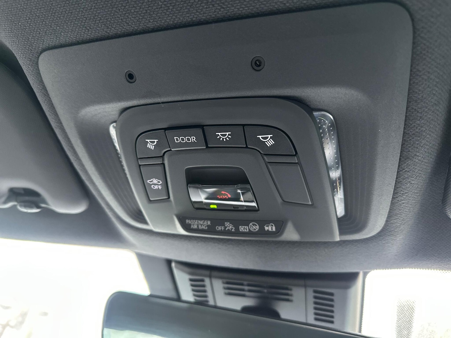 Used Toyota C-HR 2024 for sale - 77120410: Photo 24