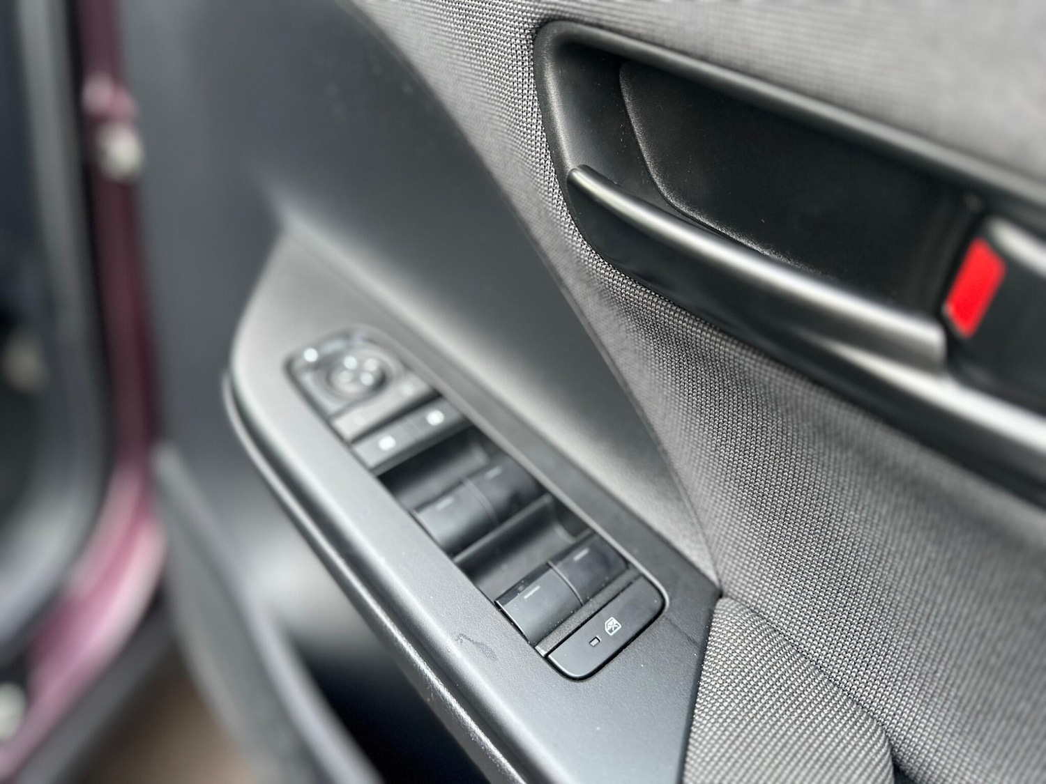 Used Toyota C-HR 2024 for sale - 77120410: Photo 38