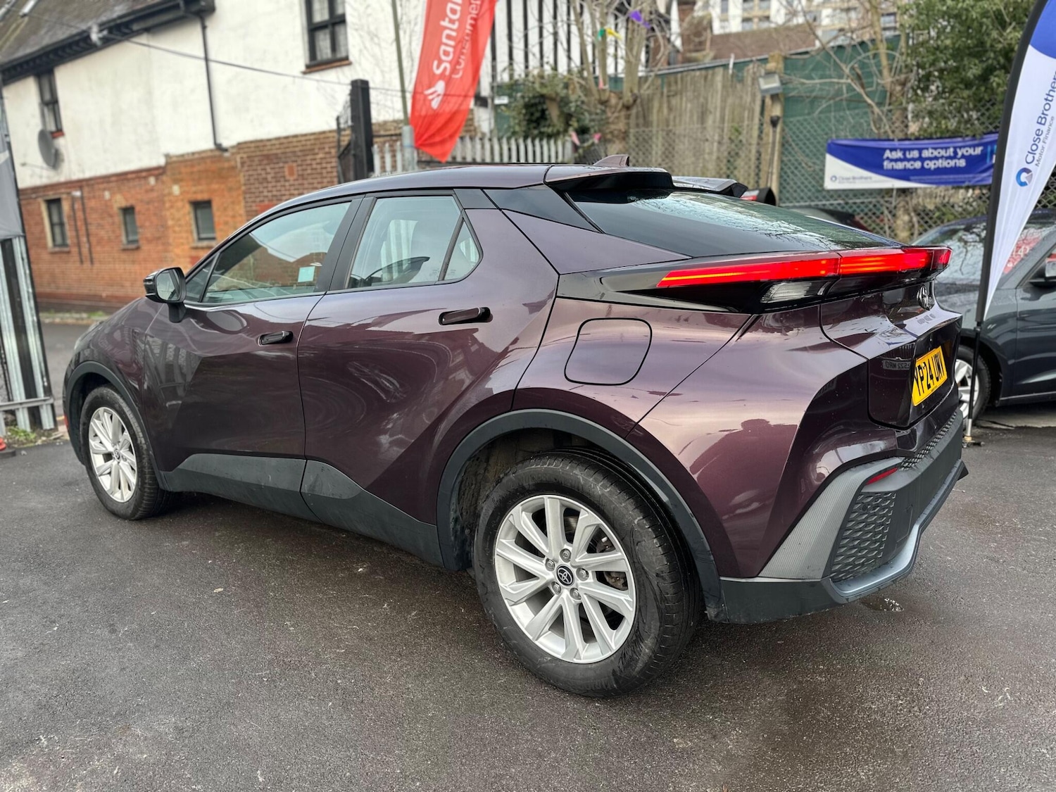 Used Toyota C-HR 2024 for sale - 77120410: Photo 9