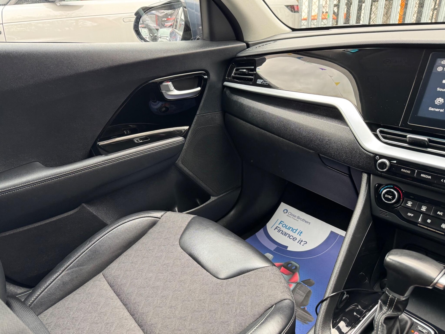 Used Kia Niro 2021 for sale - 76952902: Photo 31