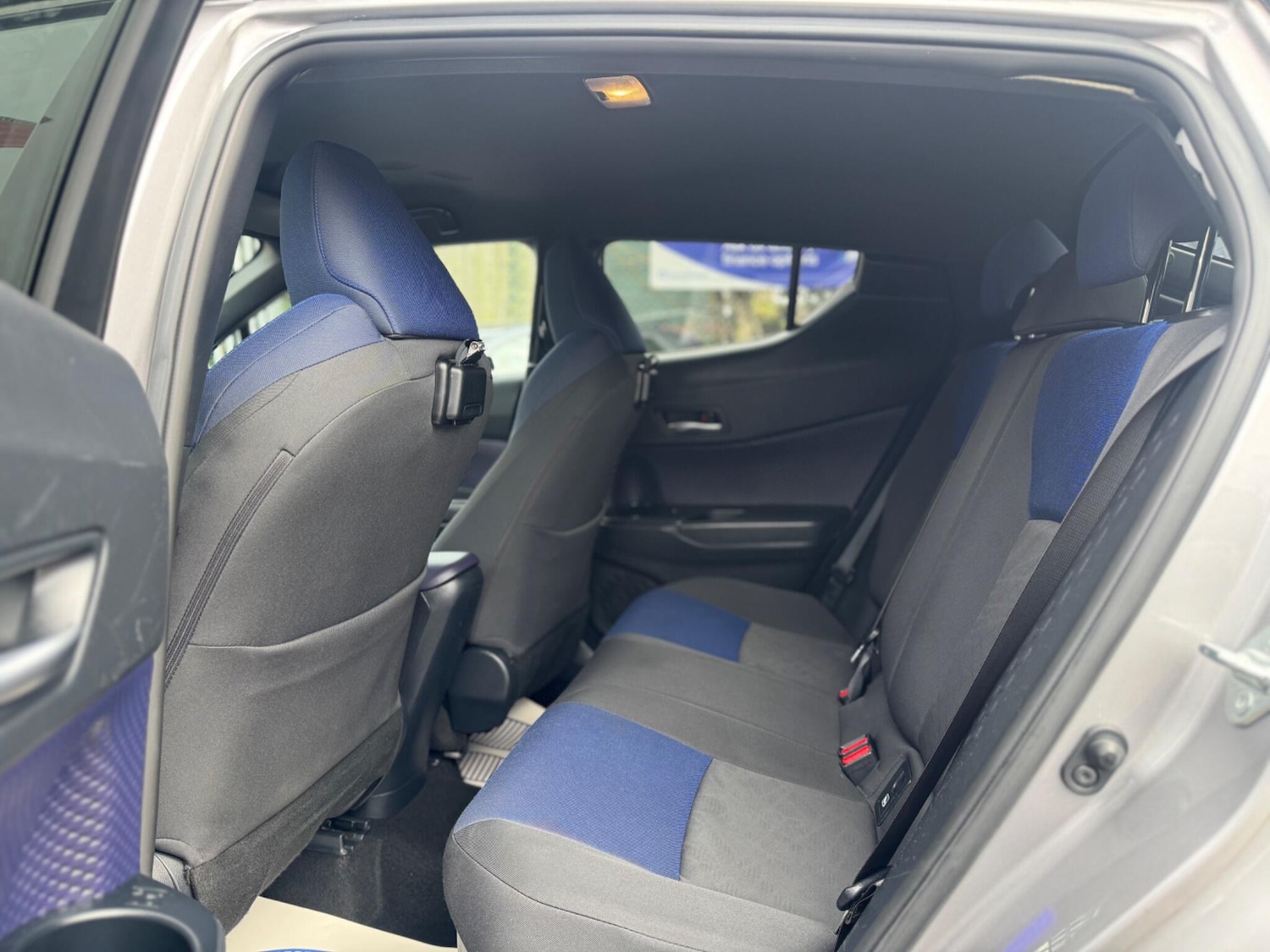 Used Toyota C-HR 2018 for sale - 78170165: Photo 16