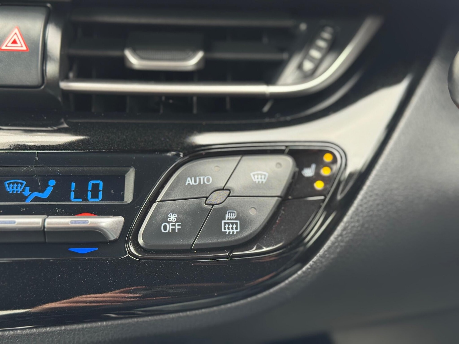 Used Toyota C-HR 2018 for sale - 78170165: Photo 22