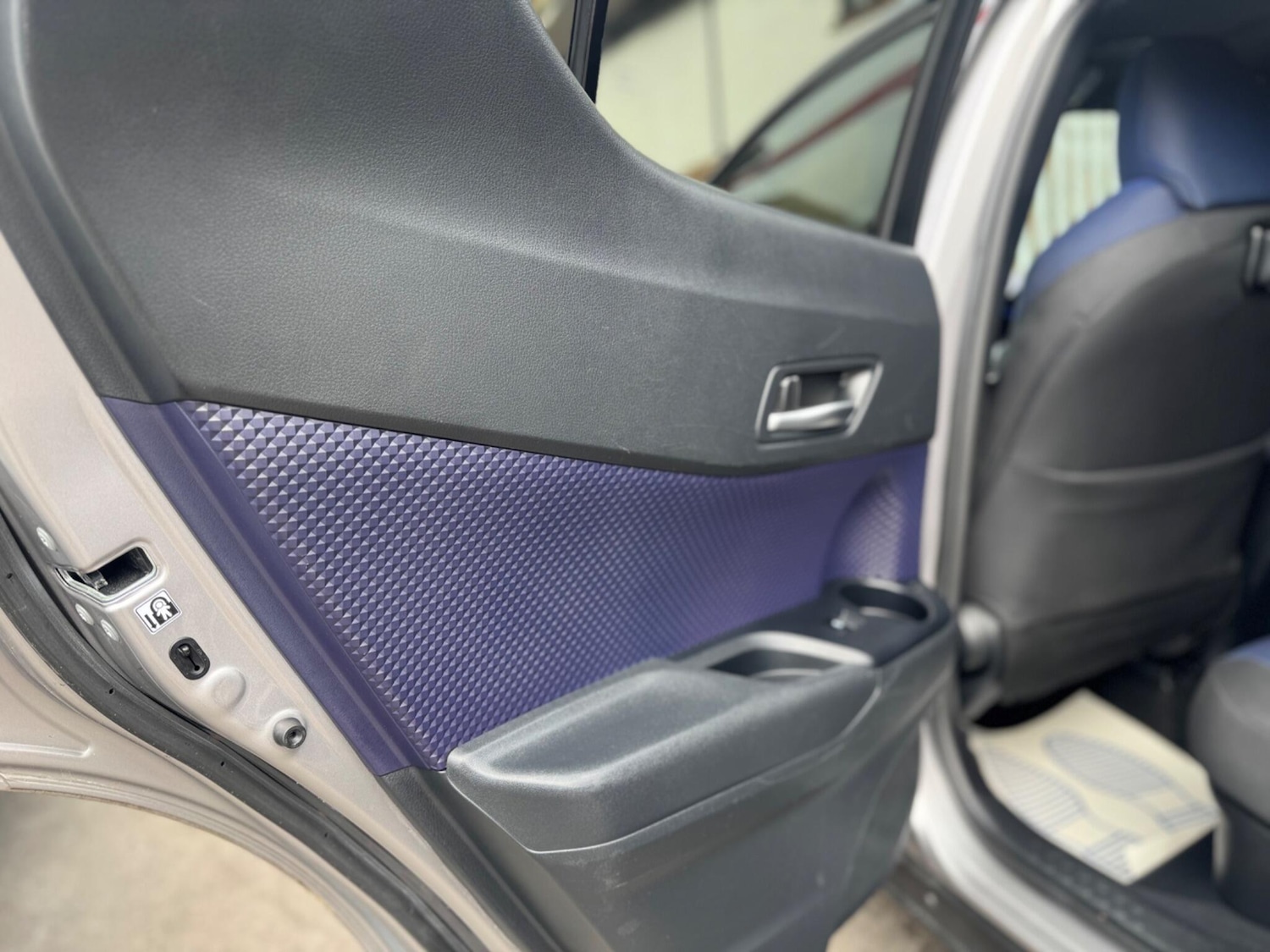 Used Toyota C-HR 2018 for sale - 78170165: Photo 24