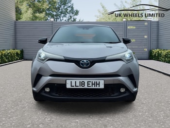Used Toyota C-HR 2018 for sale - 78170165: Photo