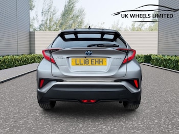 Used Toyota C-HR 2018 for sale - 78170165: Photo