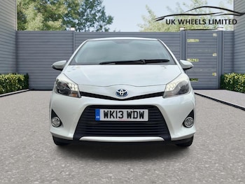 Used Toyota Yaris 2013 for sale - 76042325: Photo 3