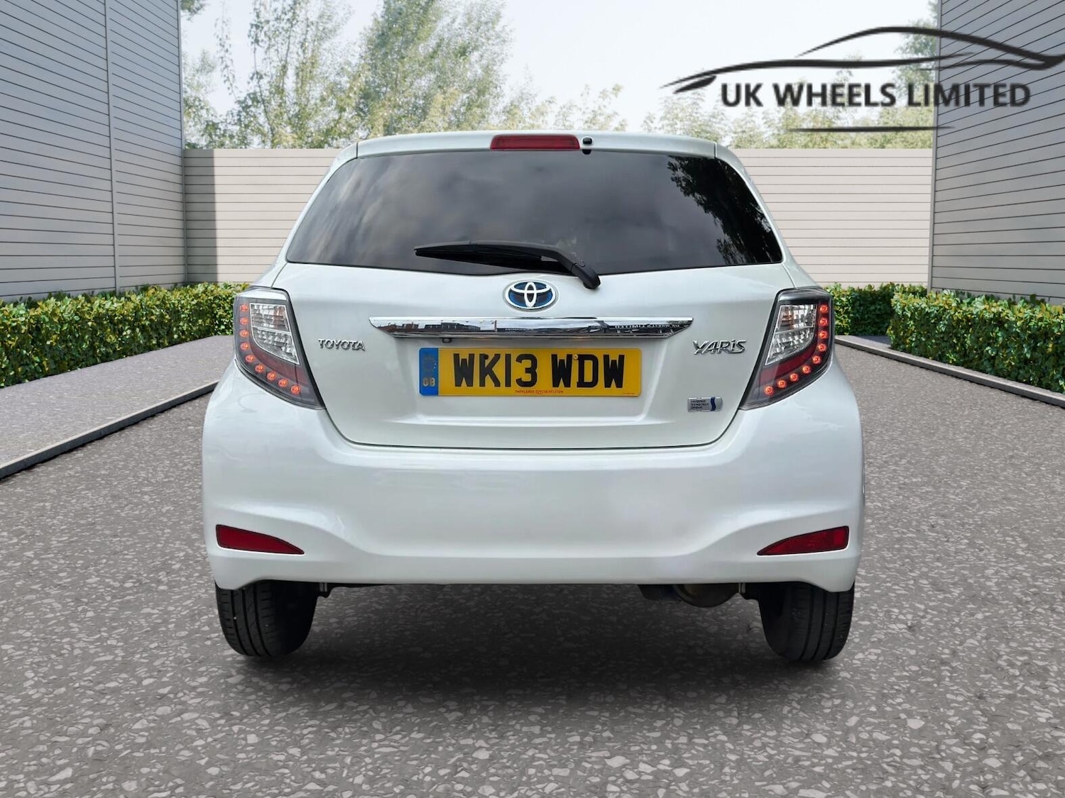 Used Toyota Yaris 2013 for sale - 76042325: Photo 4