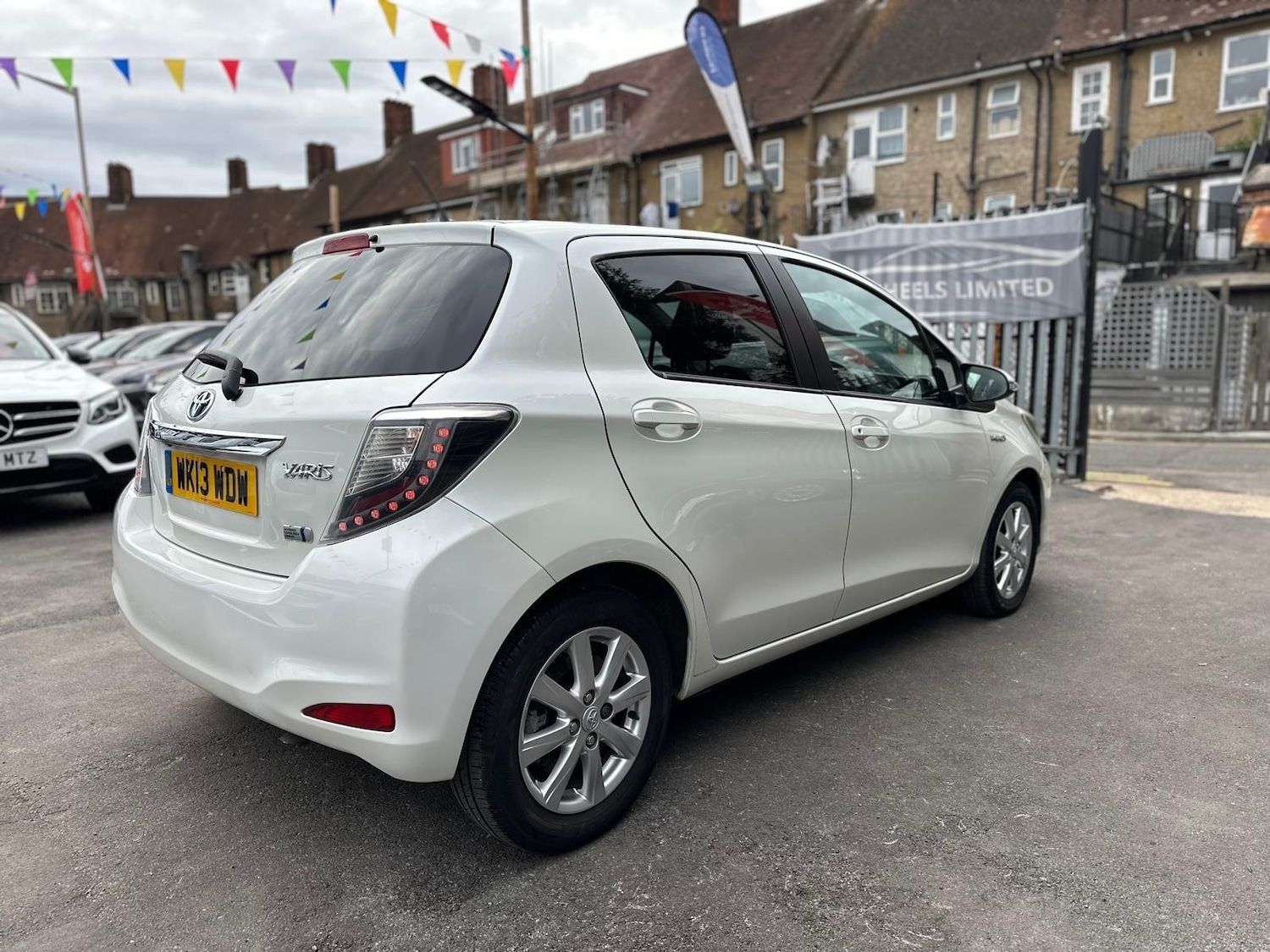 Used Toyota Yaris 2013 for sale - 76042325: Photo 9