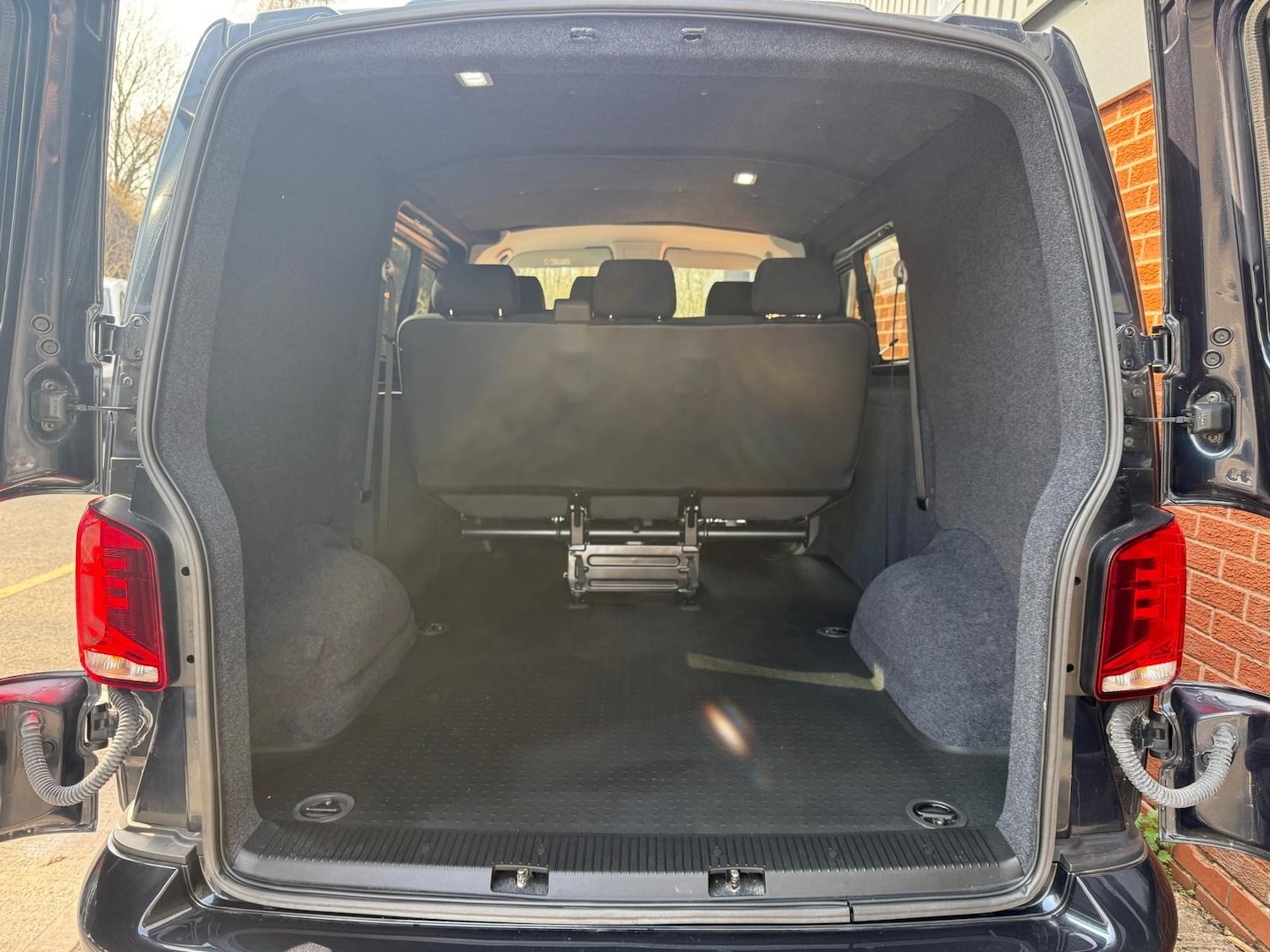 Used Volkswagen Transporter 2023 for sale - 77991901: Photo 16