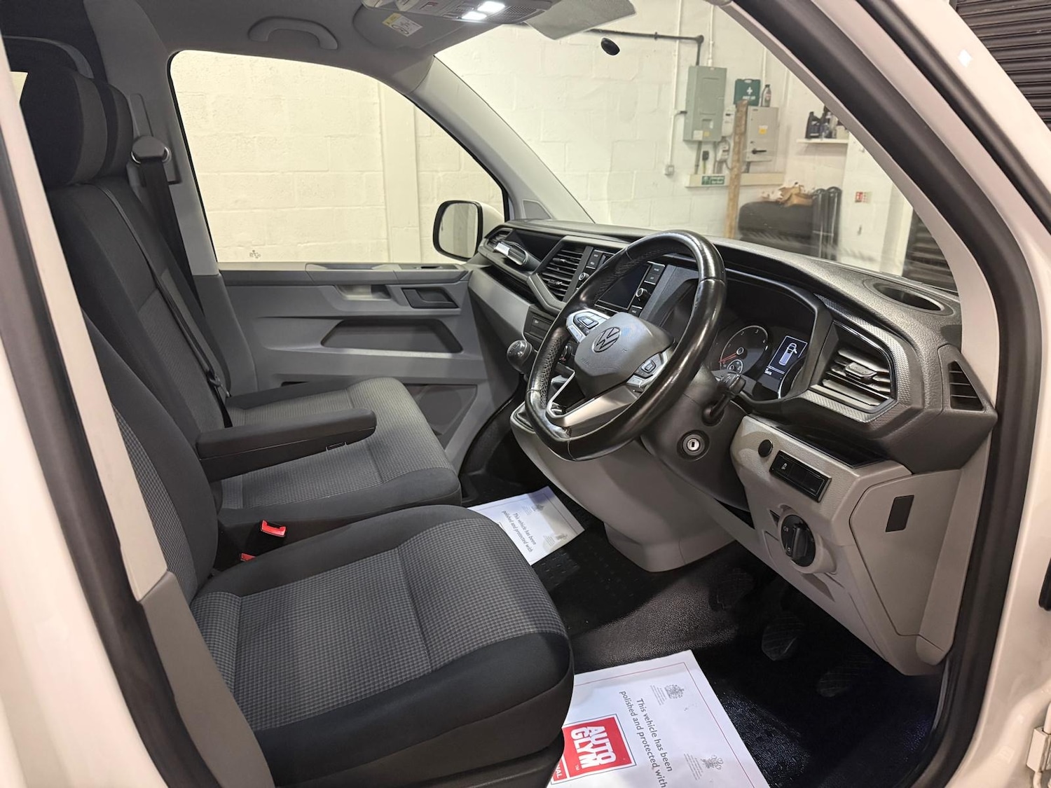 Used Volkswagen Transporter 2023 for sale - 77241176: Photo 9