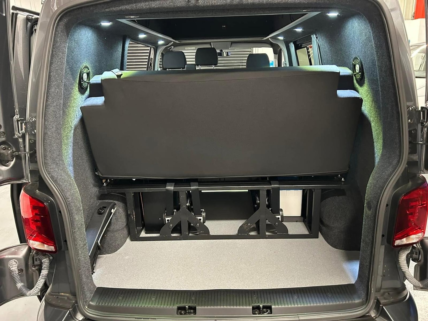 Used Volkswagen Transporter 2021 for sale - 77677077: Photo 18