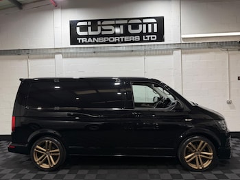 Used Volkswagen Transporter 2017 for sale - 78952226: Photo