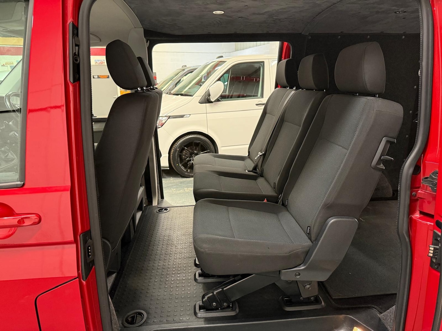 Used Volkswagen Transporter 2017 for sale - 77990256: Photo 13