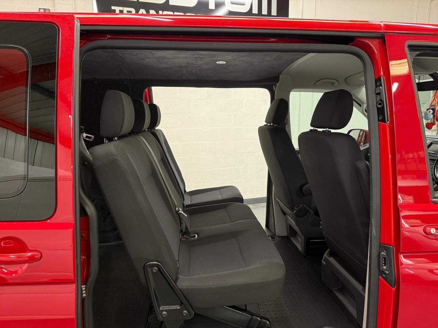 Used Volkswagen Transporter 2017 for sale - 77990256: Photo 14