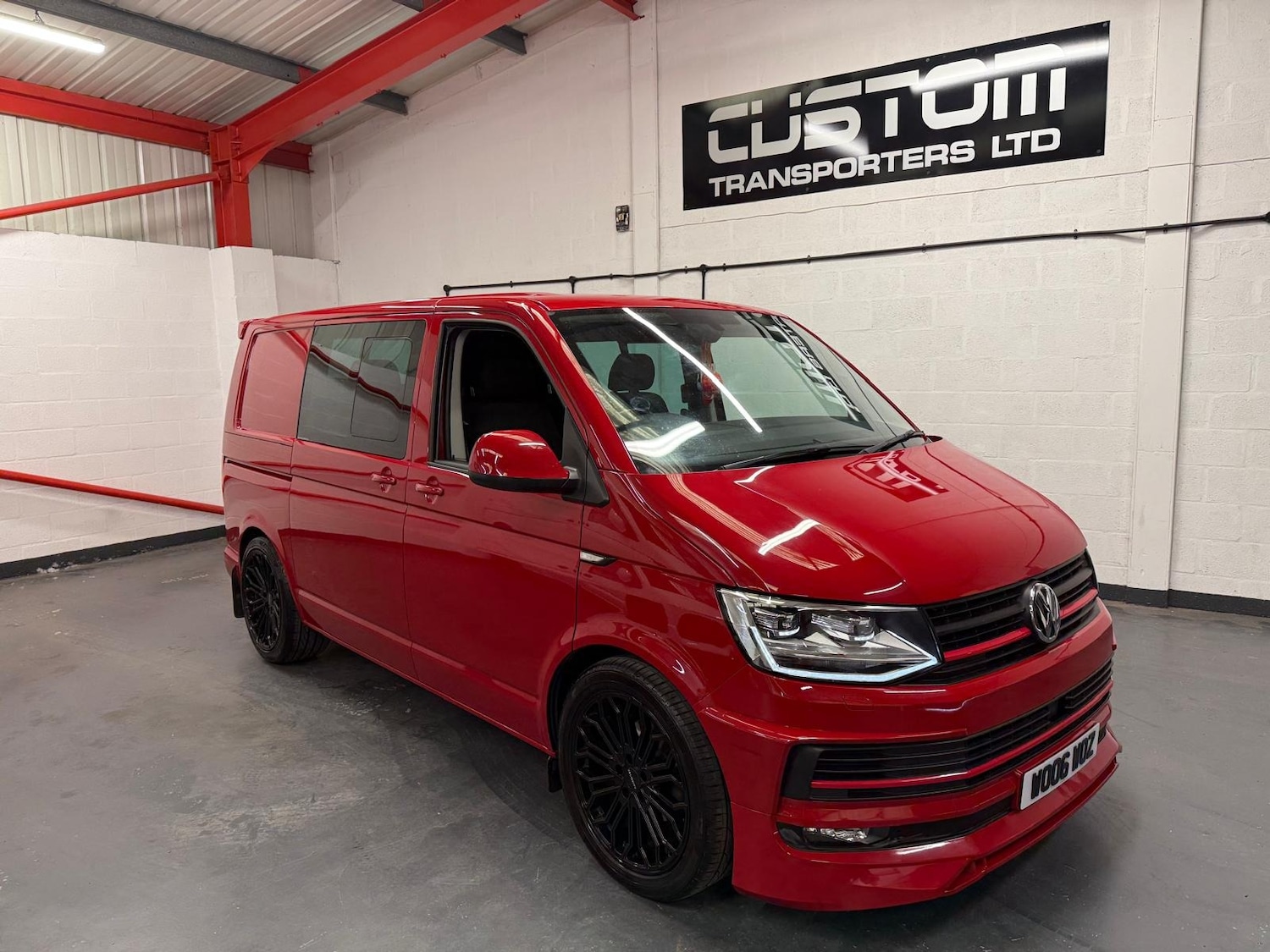 Used Volkswagen Transporter 2017 for sale - 77990256: Photo 3