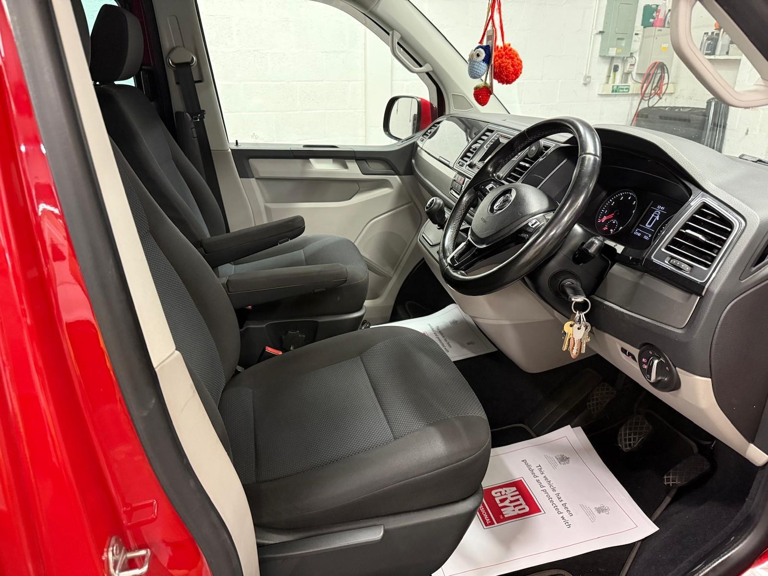 Used Volkswagen Transporter 2017 for sale - 77990256: Photo 9