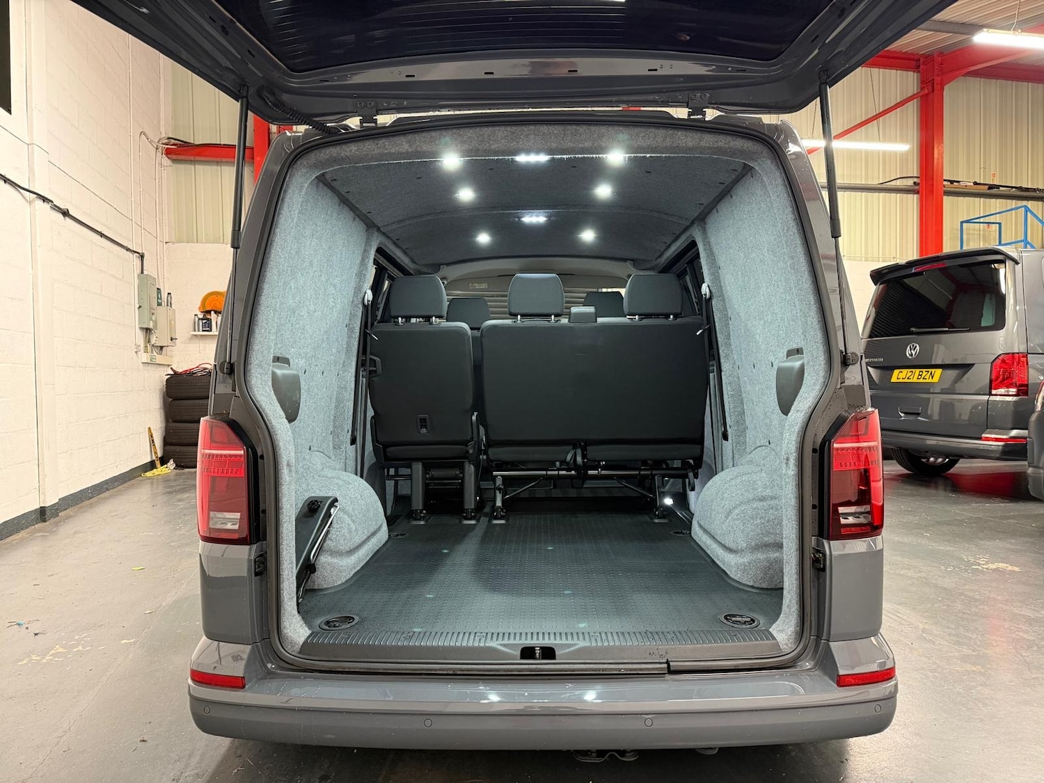 Used Volkswagen Transporter 2023 for sale - 76387111: Photo 14