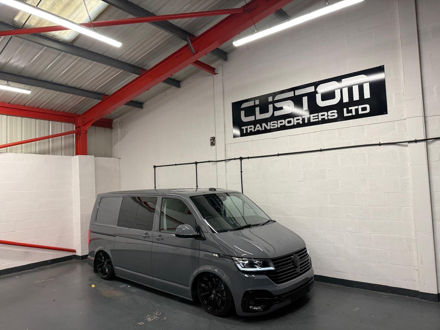 Used Volkswagen Transporter 2023 for sale - 76387111: Photo 2