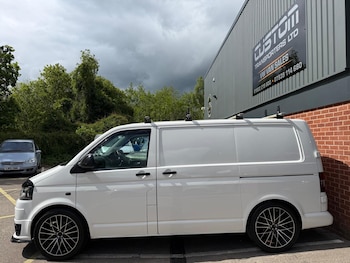 Used Volkswagen Transporter 2015 for sale - 78627085: Photo