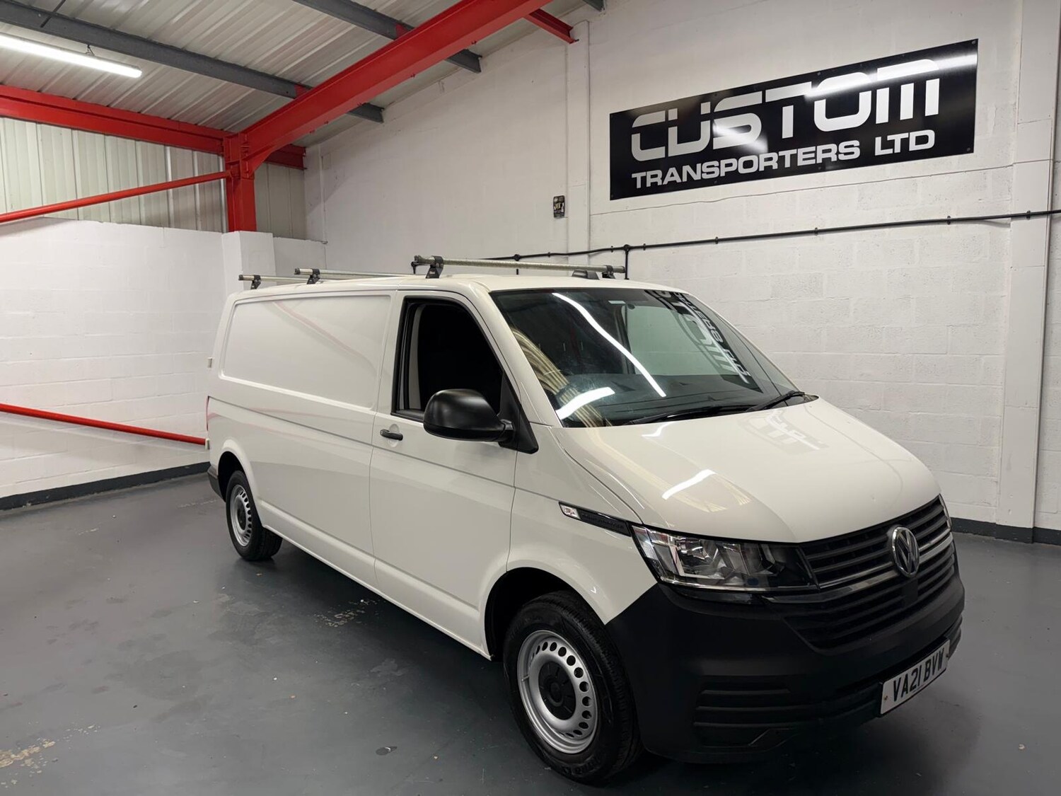 Used Volkswagen Transporter 2021 for sale - 76374800: Photo 4