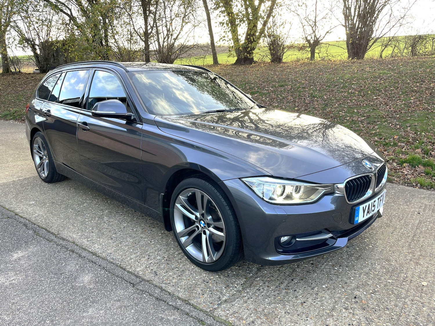 Used BMW 3 Series 2015 for sale - 76608156: Photo 1