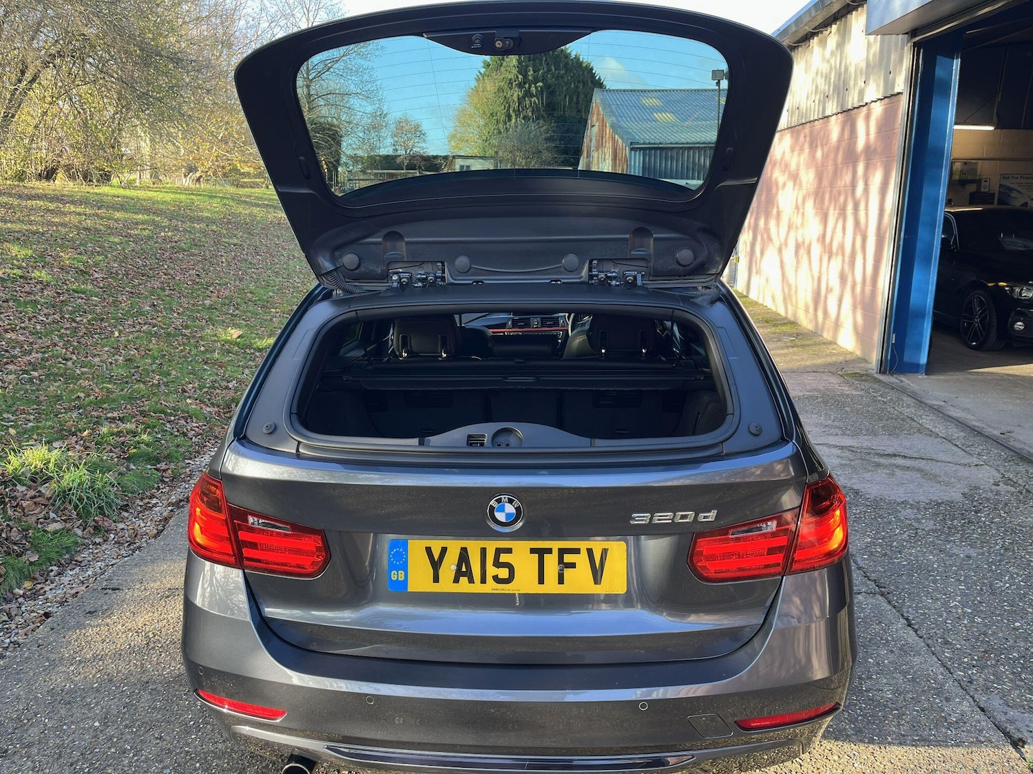 Used BMW 3 Series 2015 for sale - 76608156: Photo 11