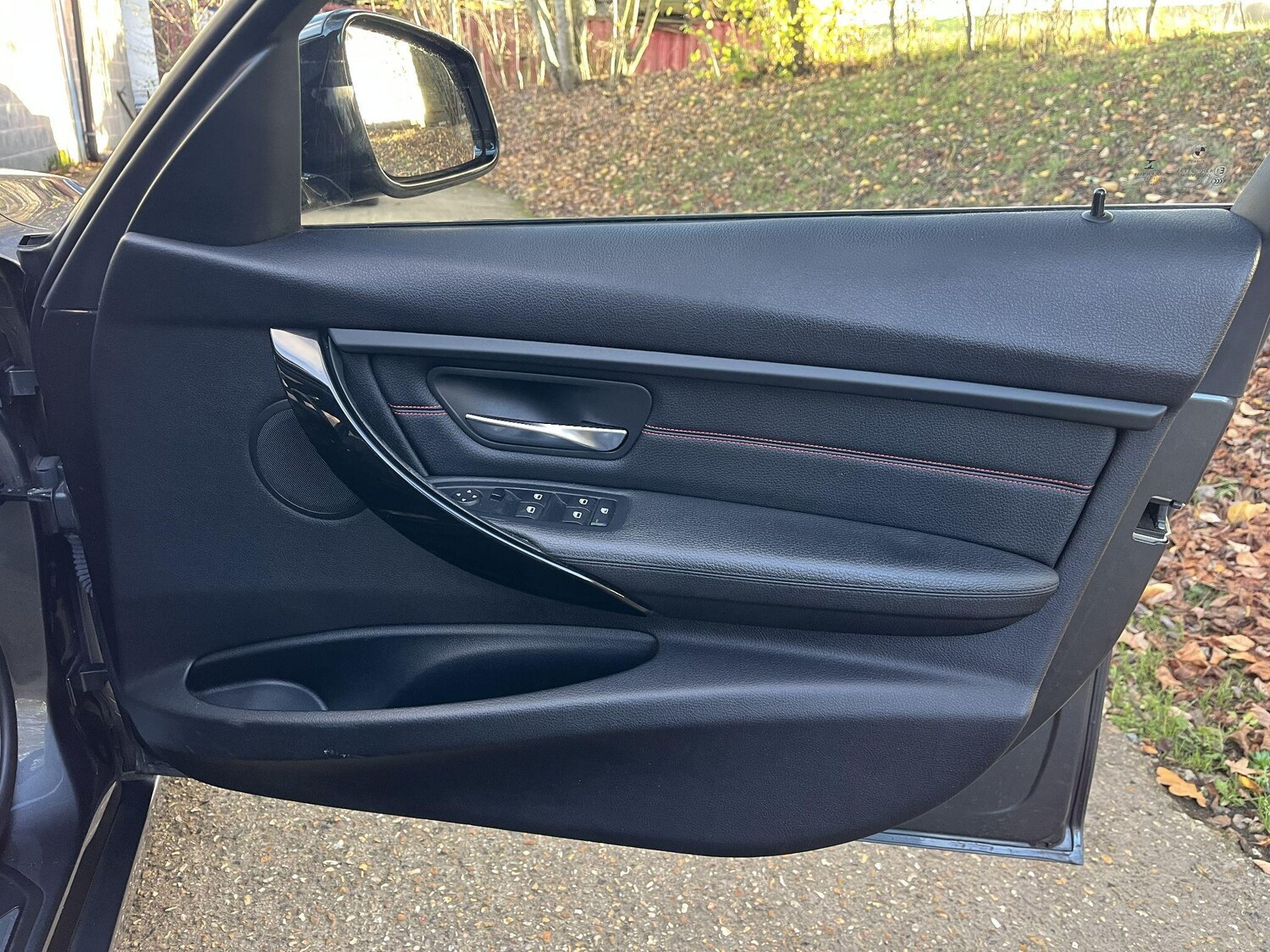 Used BMW 3 Series 2015 for sale - 76608156: Photo 33