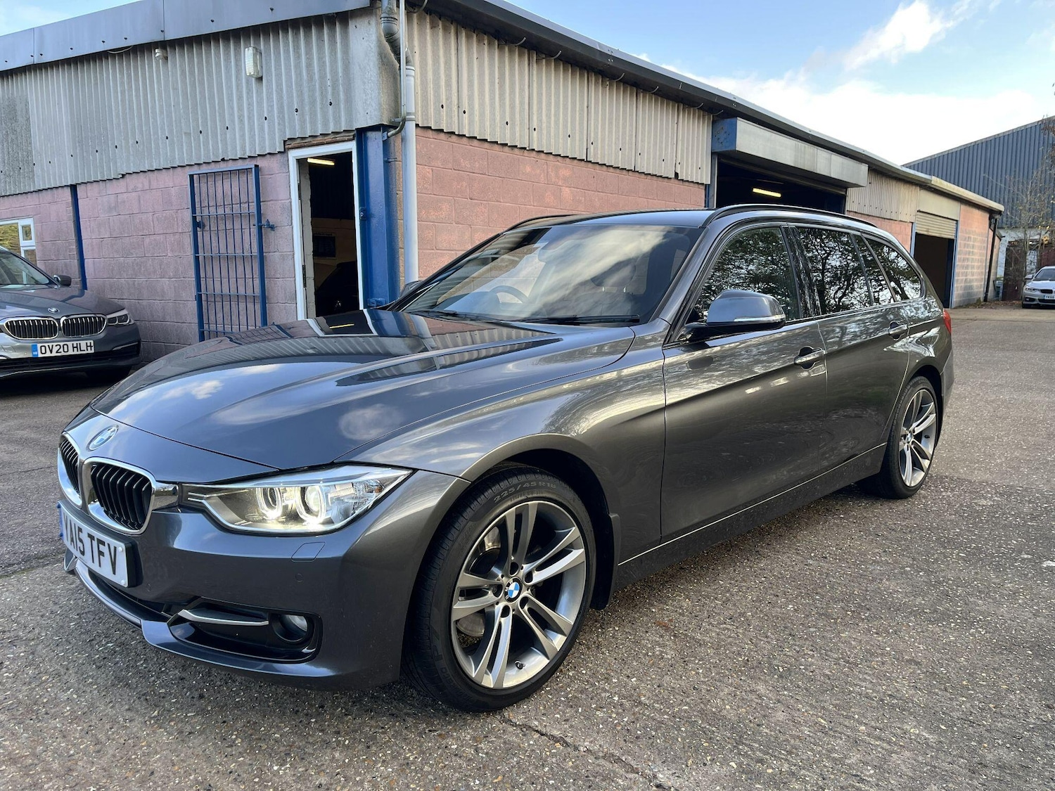 Used BMW 3 Series 2015 for sale - 76608156: Photo 5