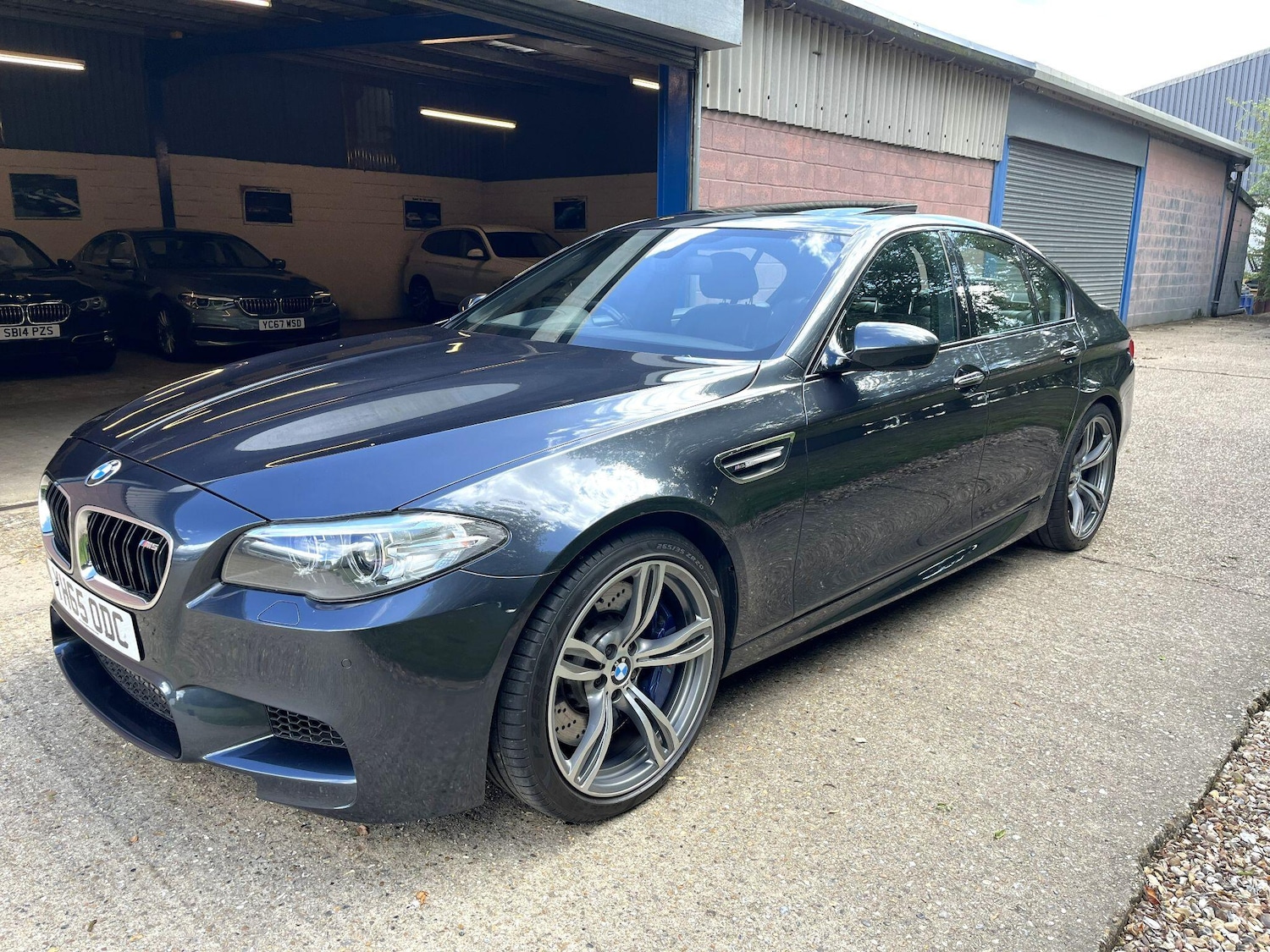 Used BMW M5 2015 for sale - 76990515: Photo 1