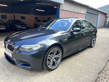 2015 (65) - M5 4dr DCT