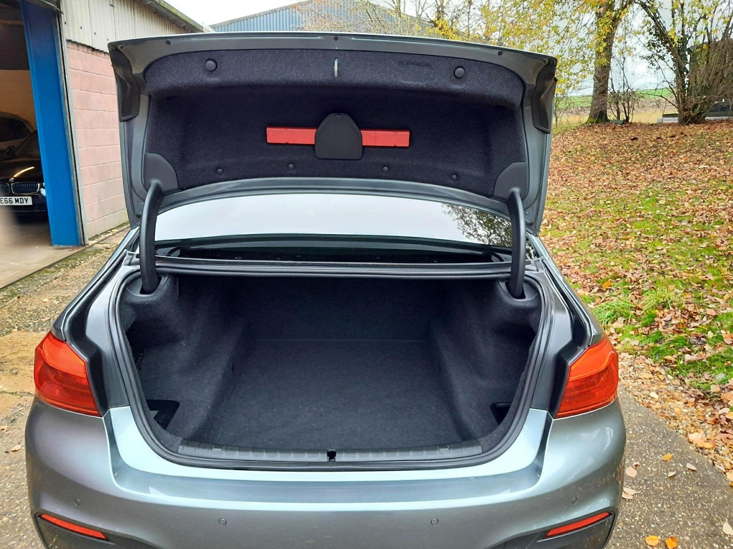 Used BMW 5 Series 2018 for sale - 76727715: Photo 11