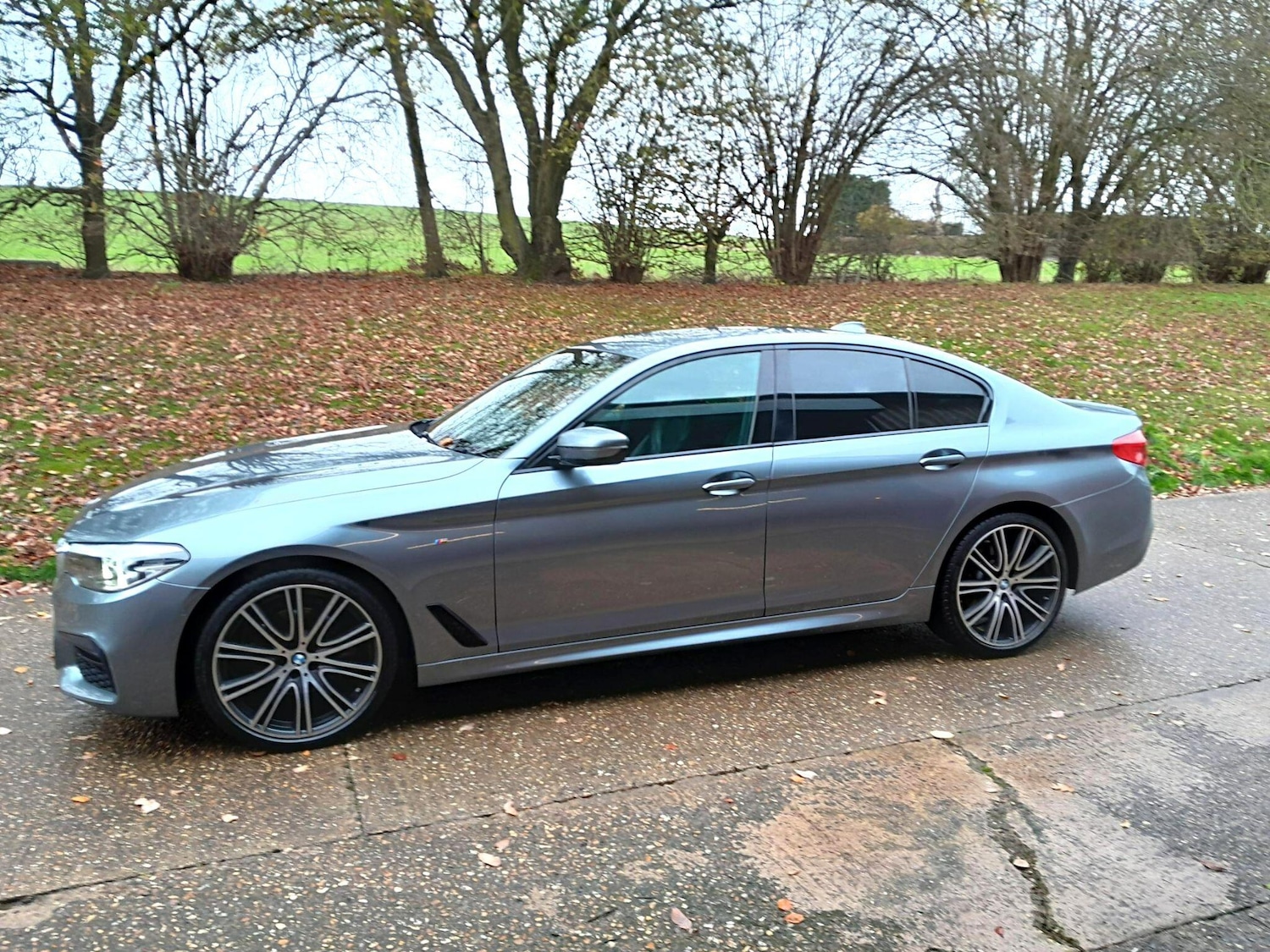 Used BMW 5 Series 2018 for sale - 76727715: Photo 2