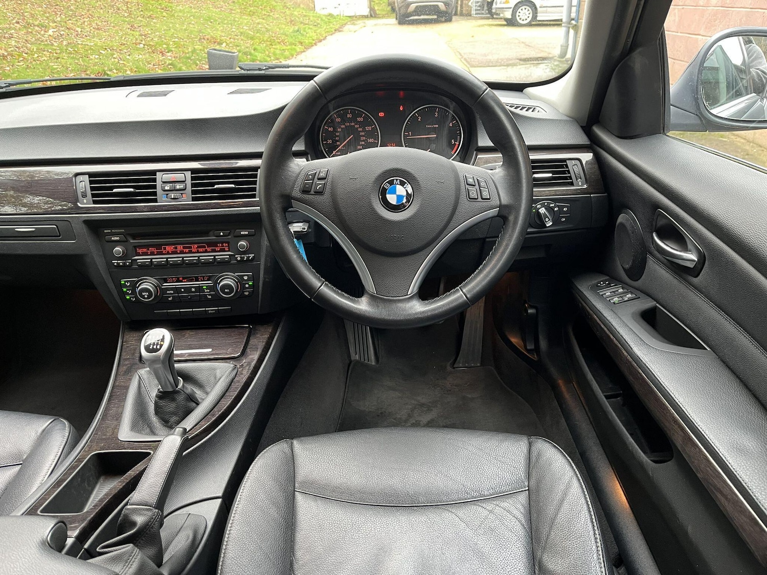 Used BMW 3 Series 2012 for sale - 76701125: Photo 16